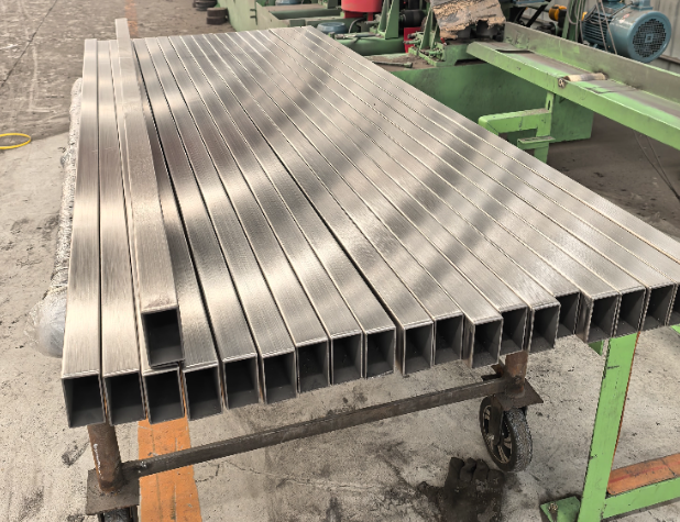 玉林方管 矩形管 无缝方管生产厂家